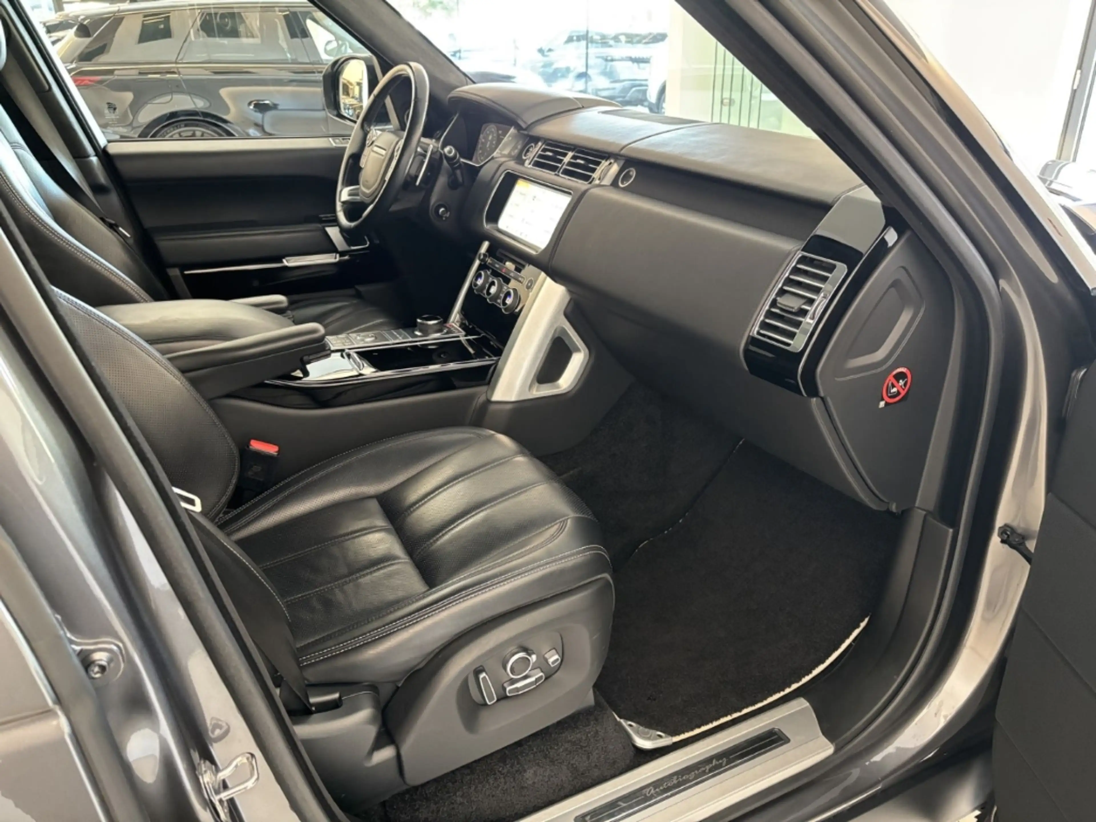 Land Rover Range Rover 5.0 V8 Autobiography 22'' ACC AHK HUD — photo 13
