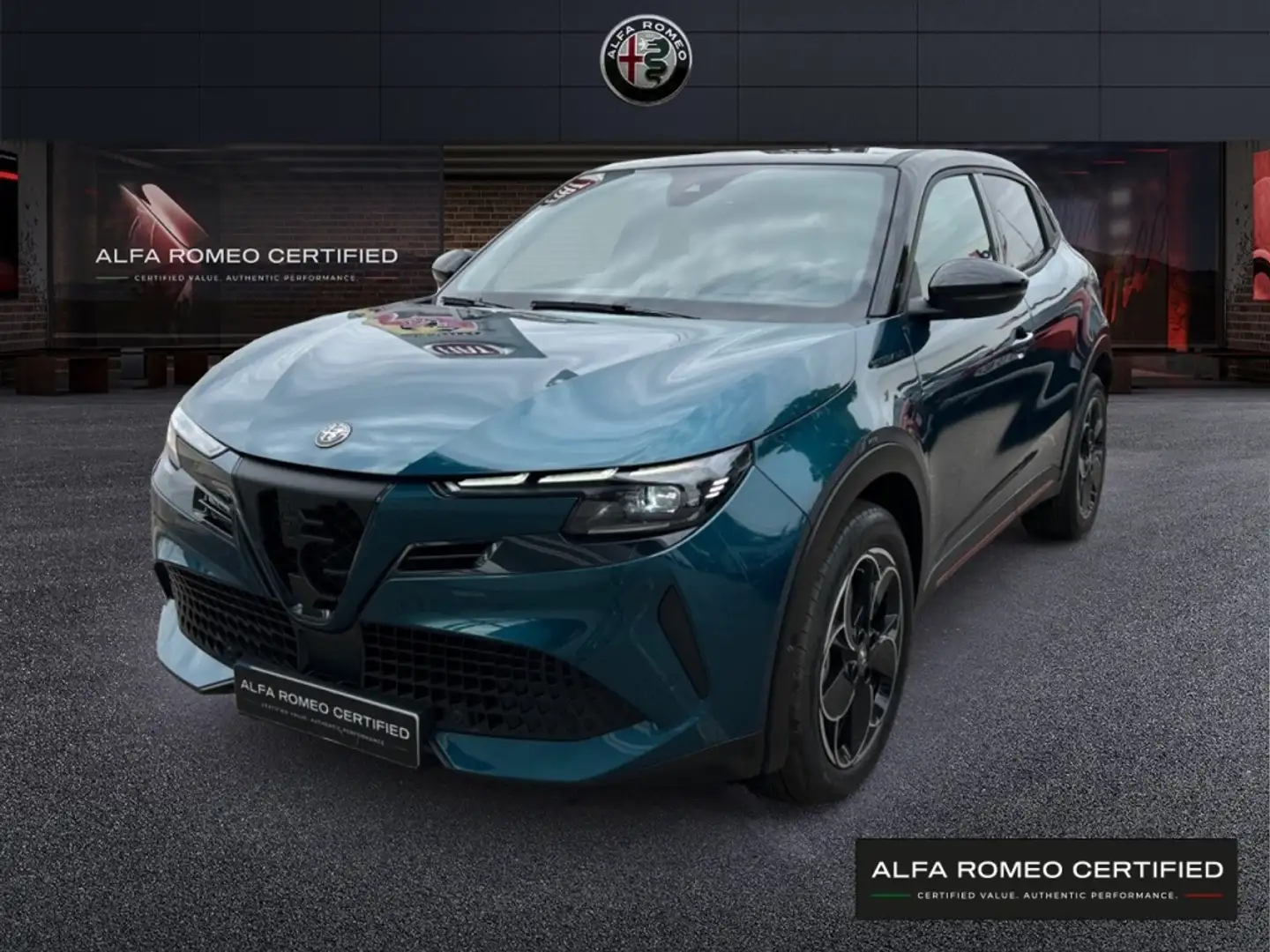 Alfa Romeo Junior Elettrica Speciale 115Kw Verde - 1