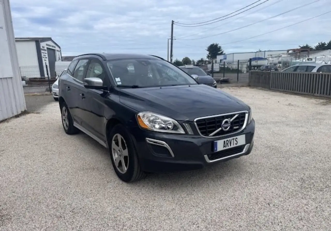 Volvo XC60 D5 AWD R-Design Geartronic A
