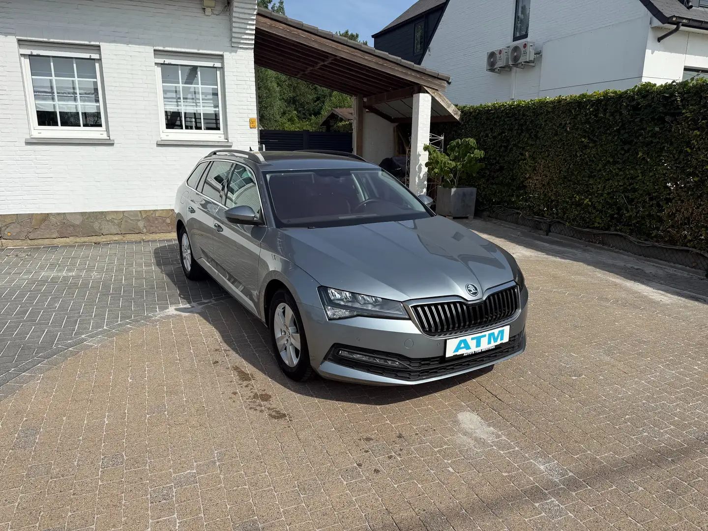 Skoda Superb Combi 2.0 CR TDi Style DSG/Navi/Led/Sport/el zet. Grijs - 1
