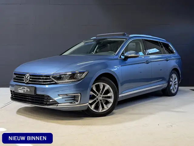 Volkswagen Passat Variant 1.4 TSI GTE Connected Series Plus | Panoramadak |