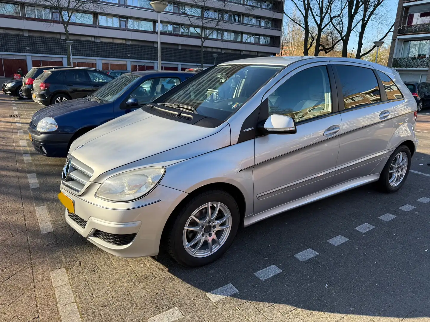 Mercedes-Benz B 160 BlueEFFICIENCY - 1