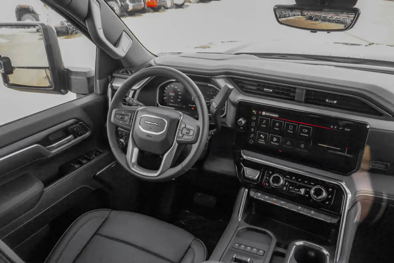 GMC Sierra 3500HD снимка GMC Sierra 3500HD