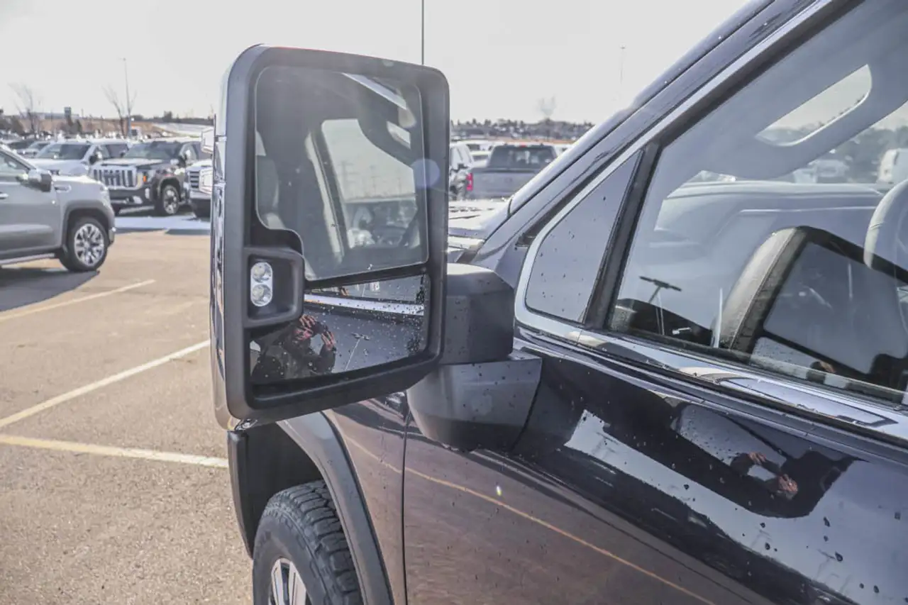 GMC Sierra 3500HD снимка GMC Sierra 3500HD