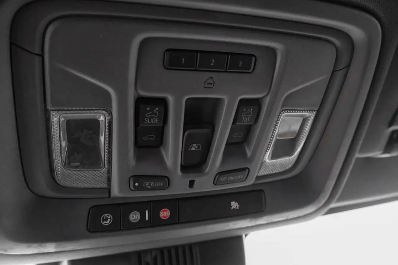 GMC Sierra 3500HD снимка GMC Sierra 3500HD