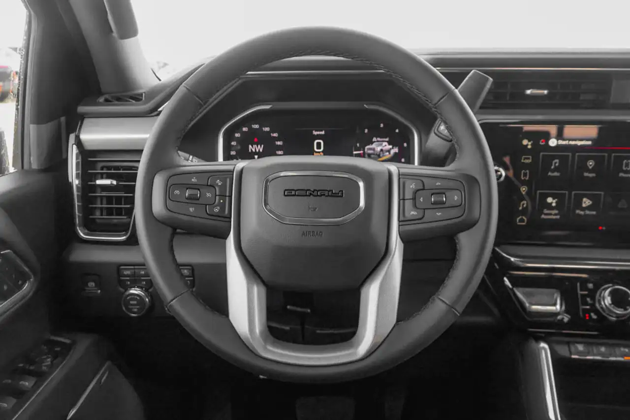 GMC Sierra 3500HD снимка GMC Sierra 3500HD