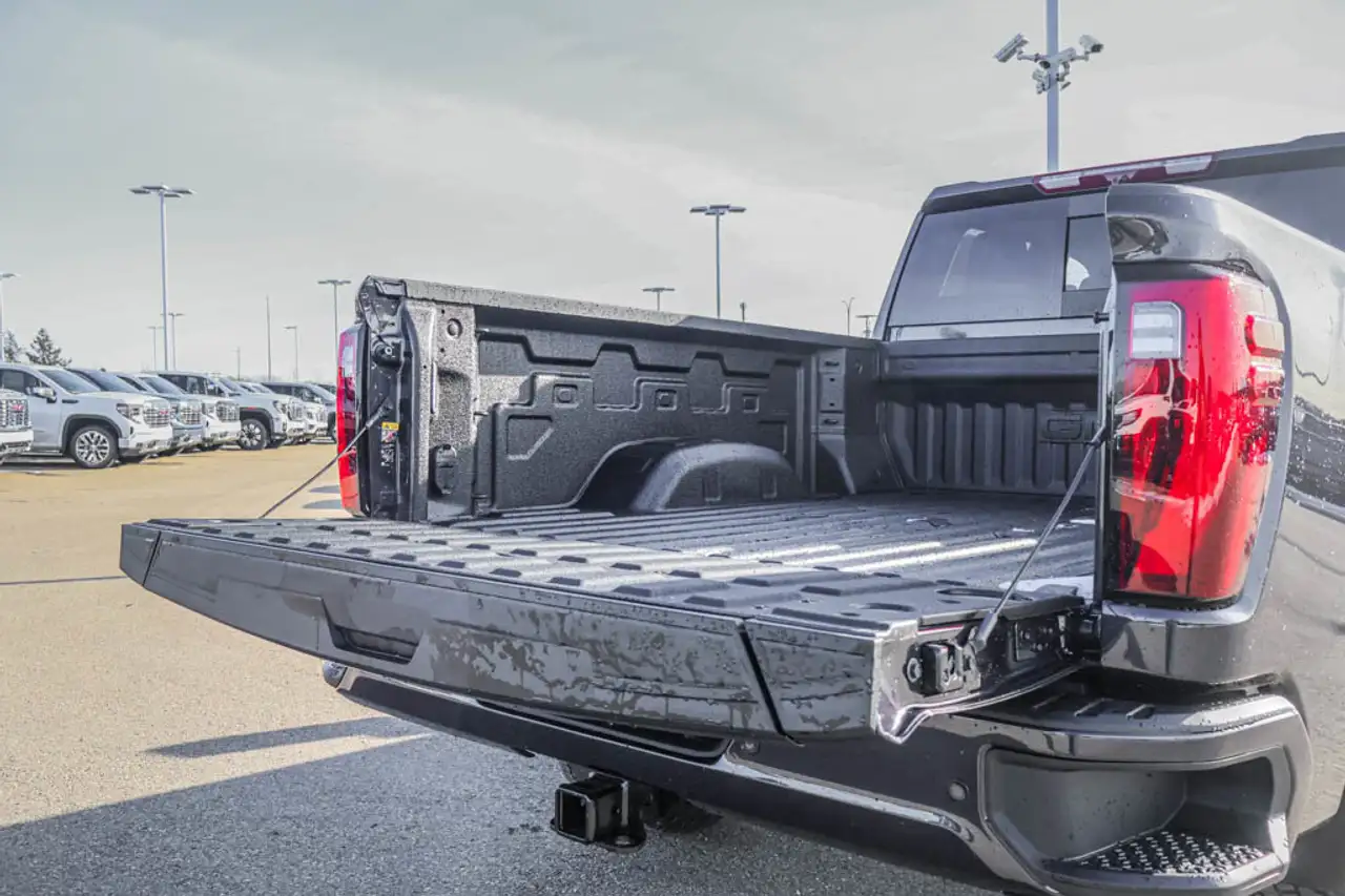 GMC Sierra 3500HD снимка GMC Sierra 3500HD