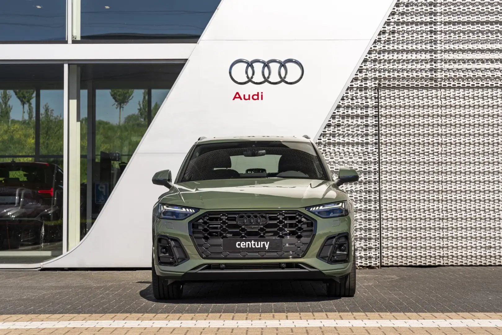 Audi Q5 S edition Competition 50 TFSI e 220 kW / 299 PK SU Vert - 2