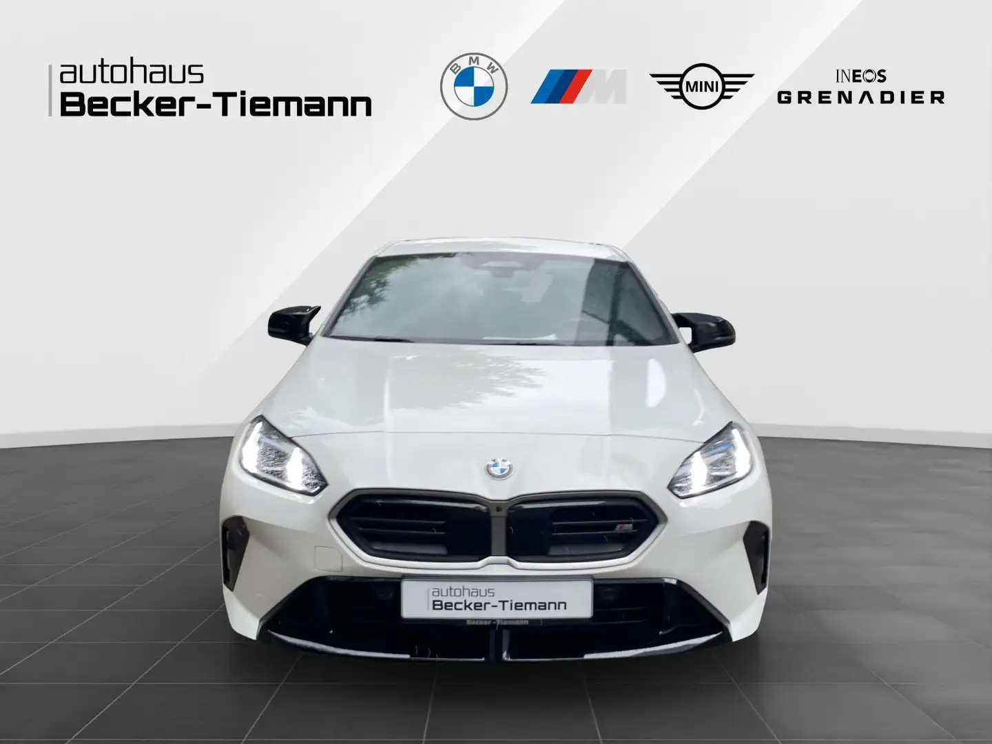 BMW M135 xDrive Leas. 399,- o.LSZ Head-Up | 360° | Mem Weiß - 2