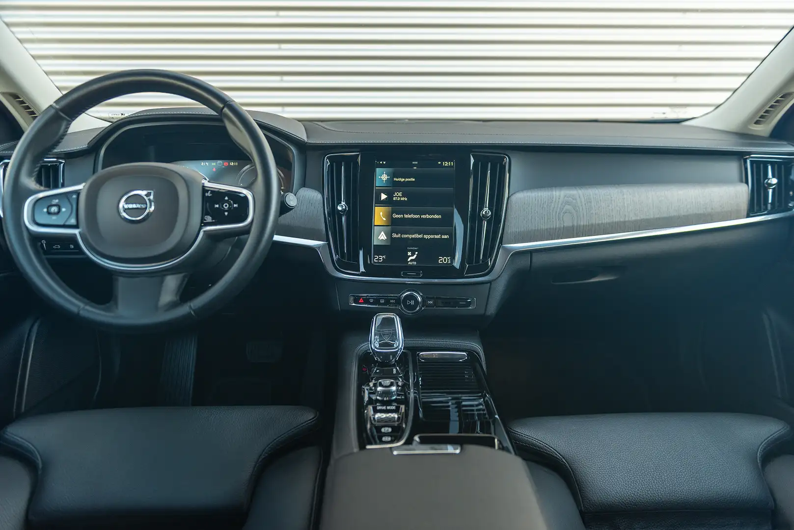 Volvo V90 T6 Aut. Inscription ACC Leder Parkeercamera 340pk Grau - 2