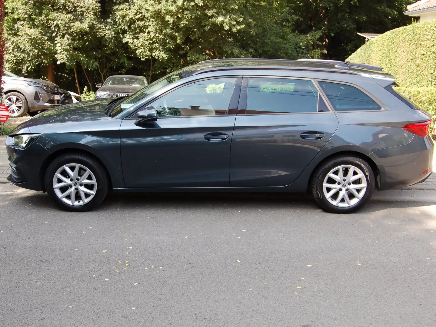 SEAT Leon Leon ST 1.0 EcoTSI GPS J.A AIRCO AUTO PDC CAR-PLAY Gris - 1