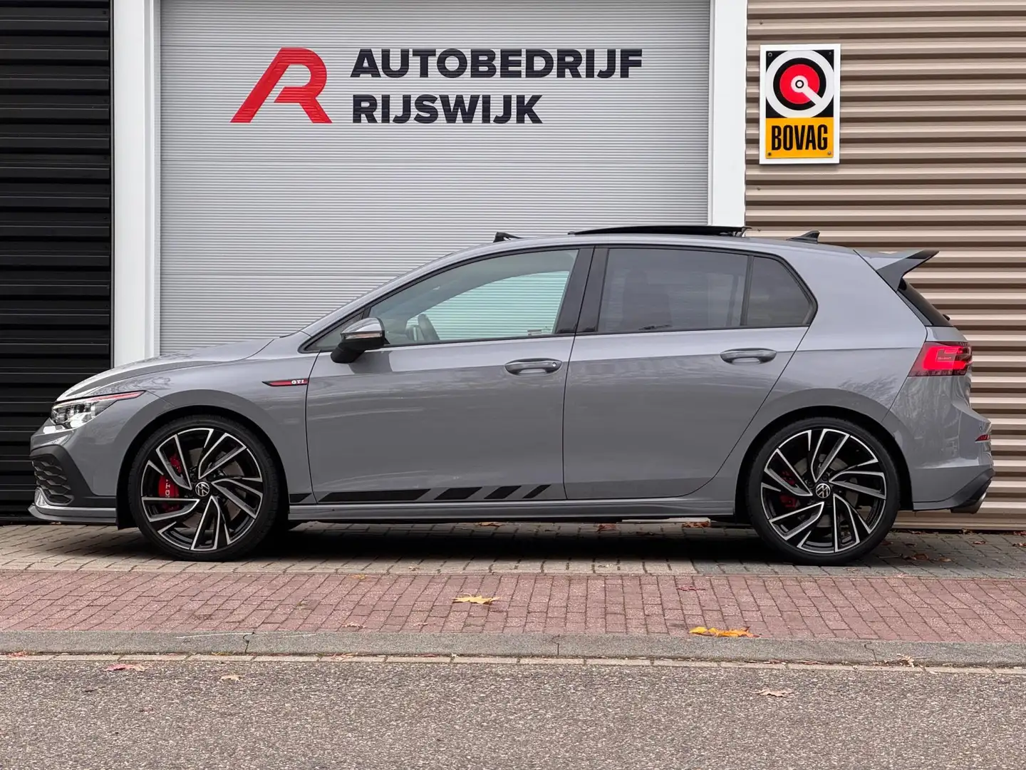 Volkswagen Golf GTI 2.0 TSI Clubsport Pano/Matrix/Blindspot Gris - 2