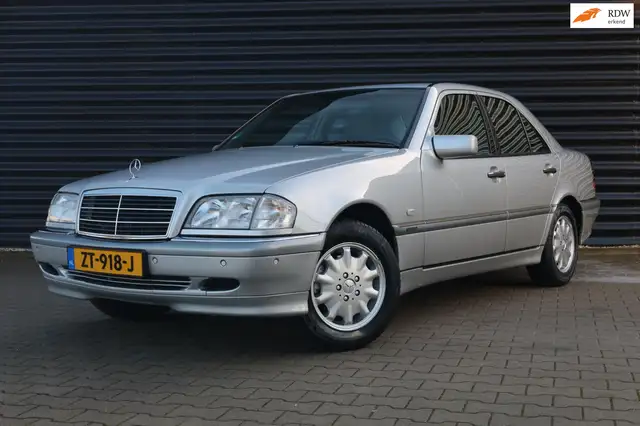 Mercedes-Benz C 240 ELEGANCE / ELEKTRISCHE RAMEN / AIRCO / ORIGINELE S