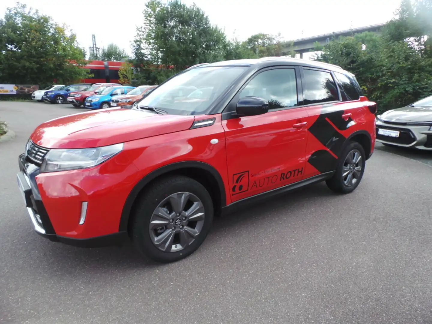 Suzuki Vitara 1.4 Mild-Hybrid Comfort 4x4 Rouge - 1