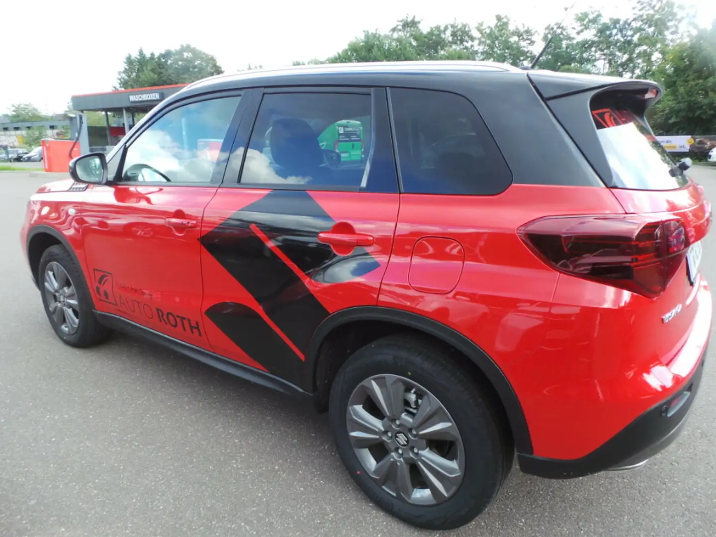 Suzuki Vitara 1.4 Mild-Hybrid Comfort 4x4 Rouge - 2