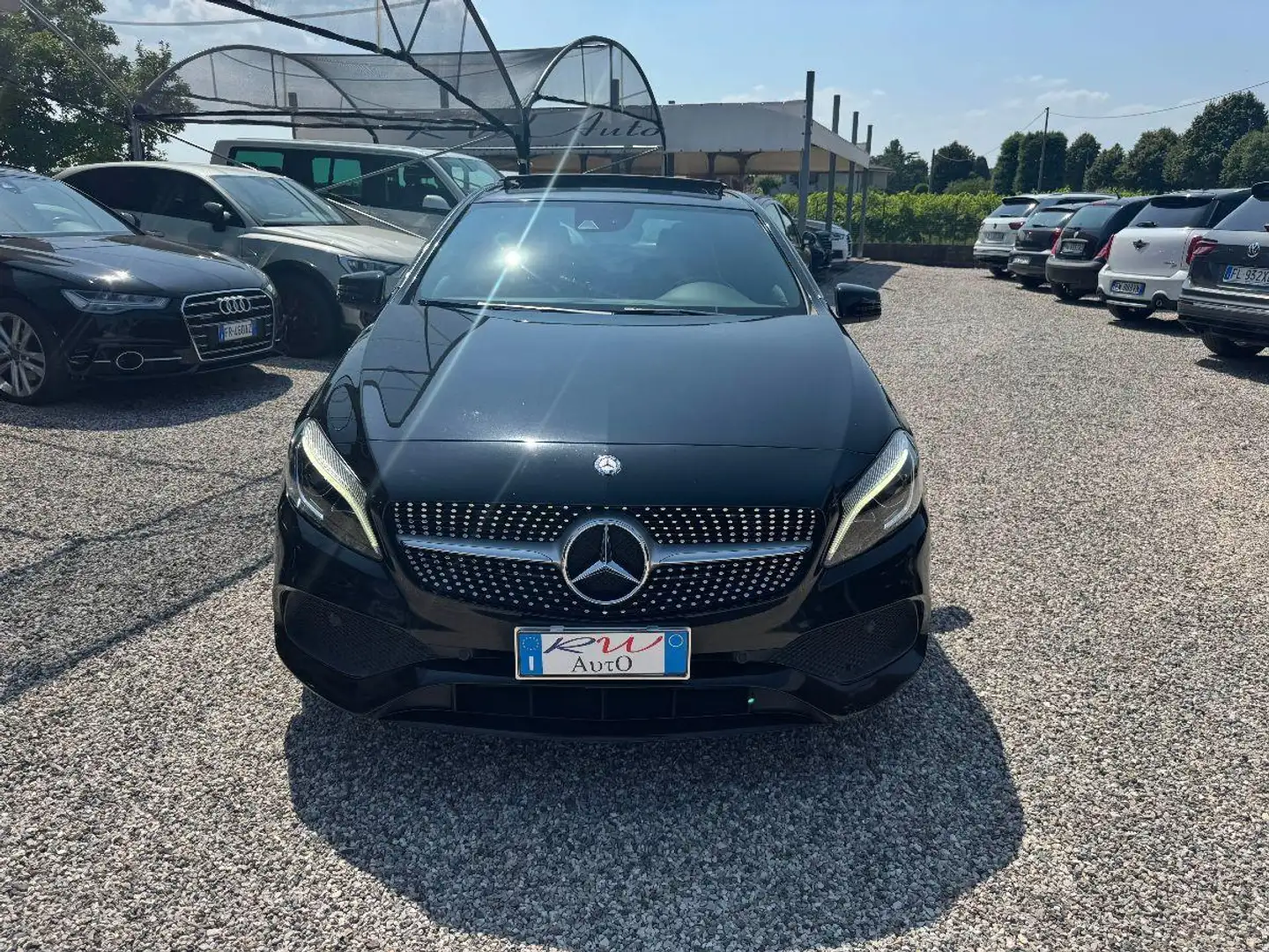 Mercedes-Benz A 180 d Automatic Premium Noir - 2