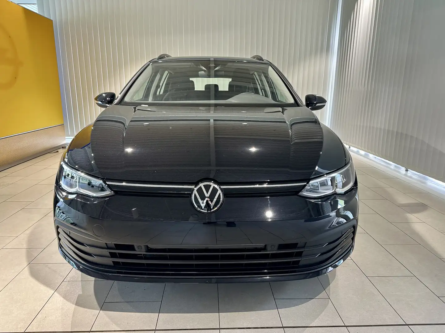 Volkswagen Golf Variant Life, Klimaautomatik, PDC v+ h, Sitzheizung Noir - 2