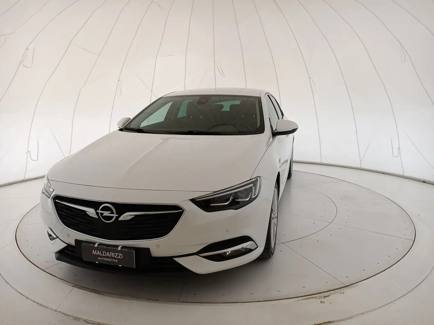 Opel Insignia II 2017 Grand Sport Grand Sport 1.6 cdti Innovati Bianco - 1
