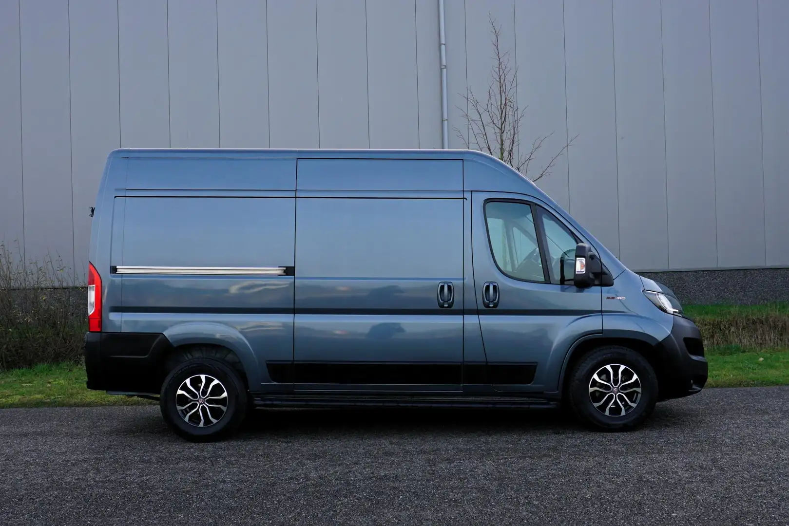Fiat Ducato 35 2.3 MultiJet L2H2 180 pk |Automaat |1e eigenaar Gris - 2