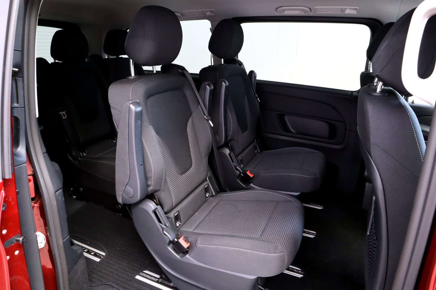 Mercedes-Benz V 220