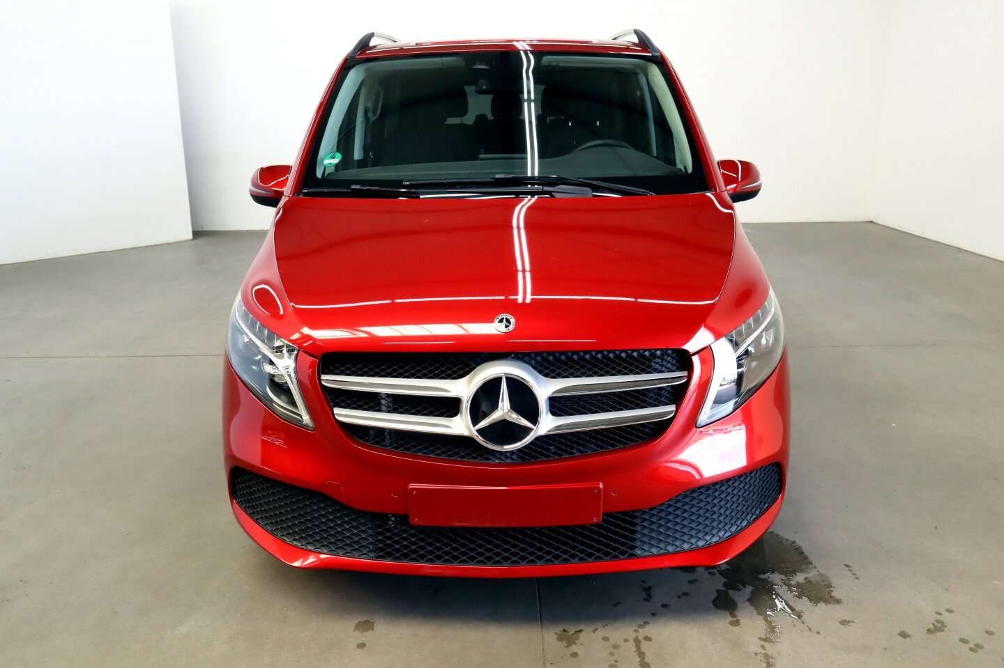 Mercedes-Benz V 220