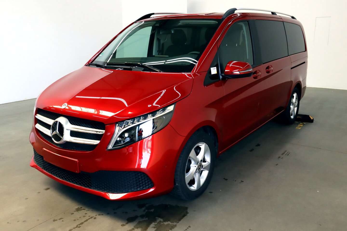 Mercedes-Benz V 220