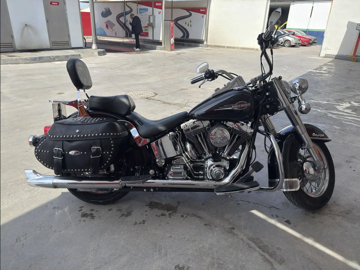Harley-Davidson Heritage Softail Negro - 1