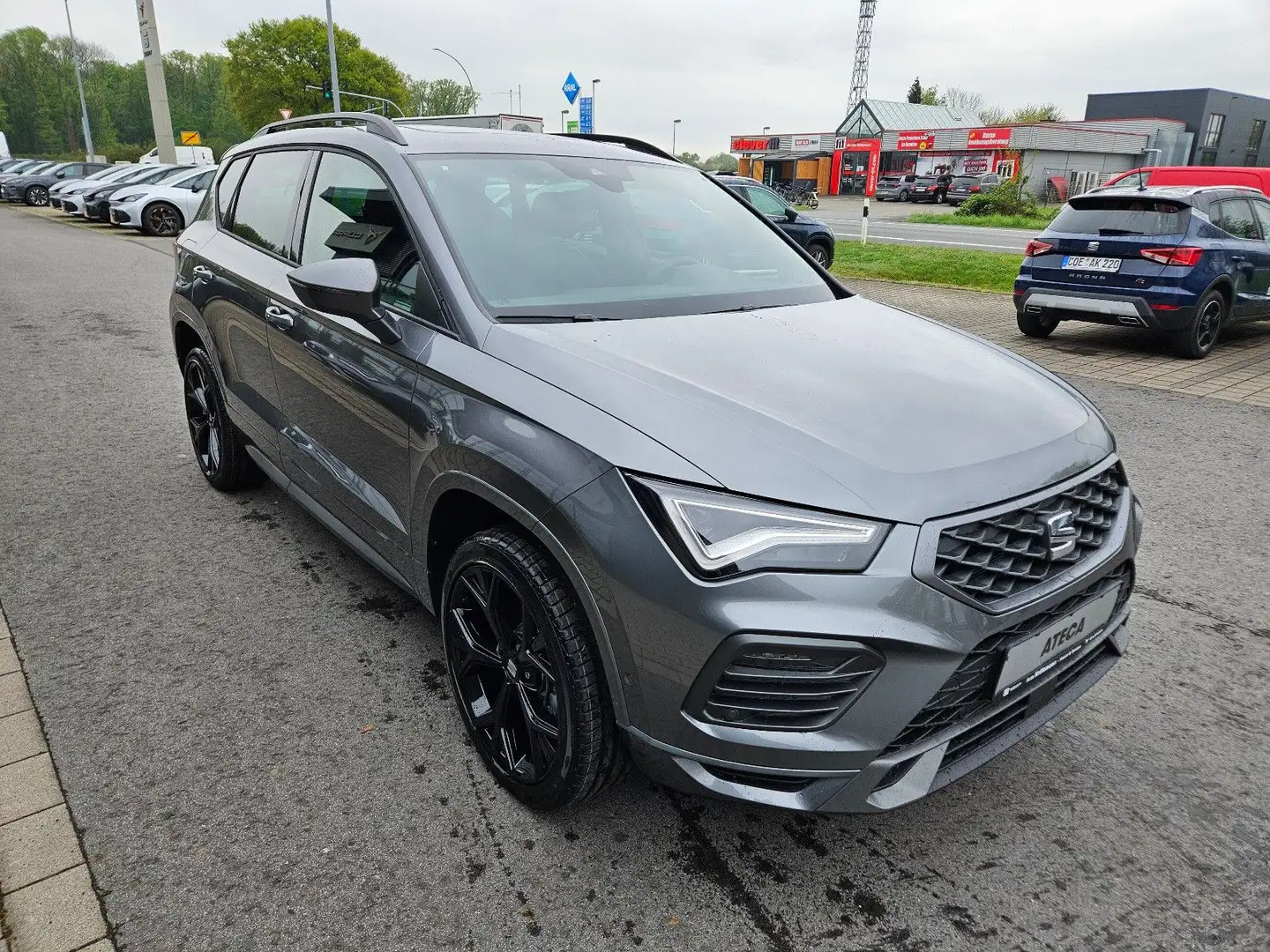 SEAT Ateca FR Black Edition 1,5 TSI DSG*AHK*el Heckkl Grau - 2
