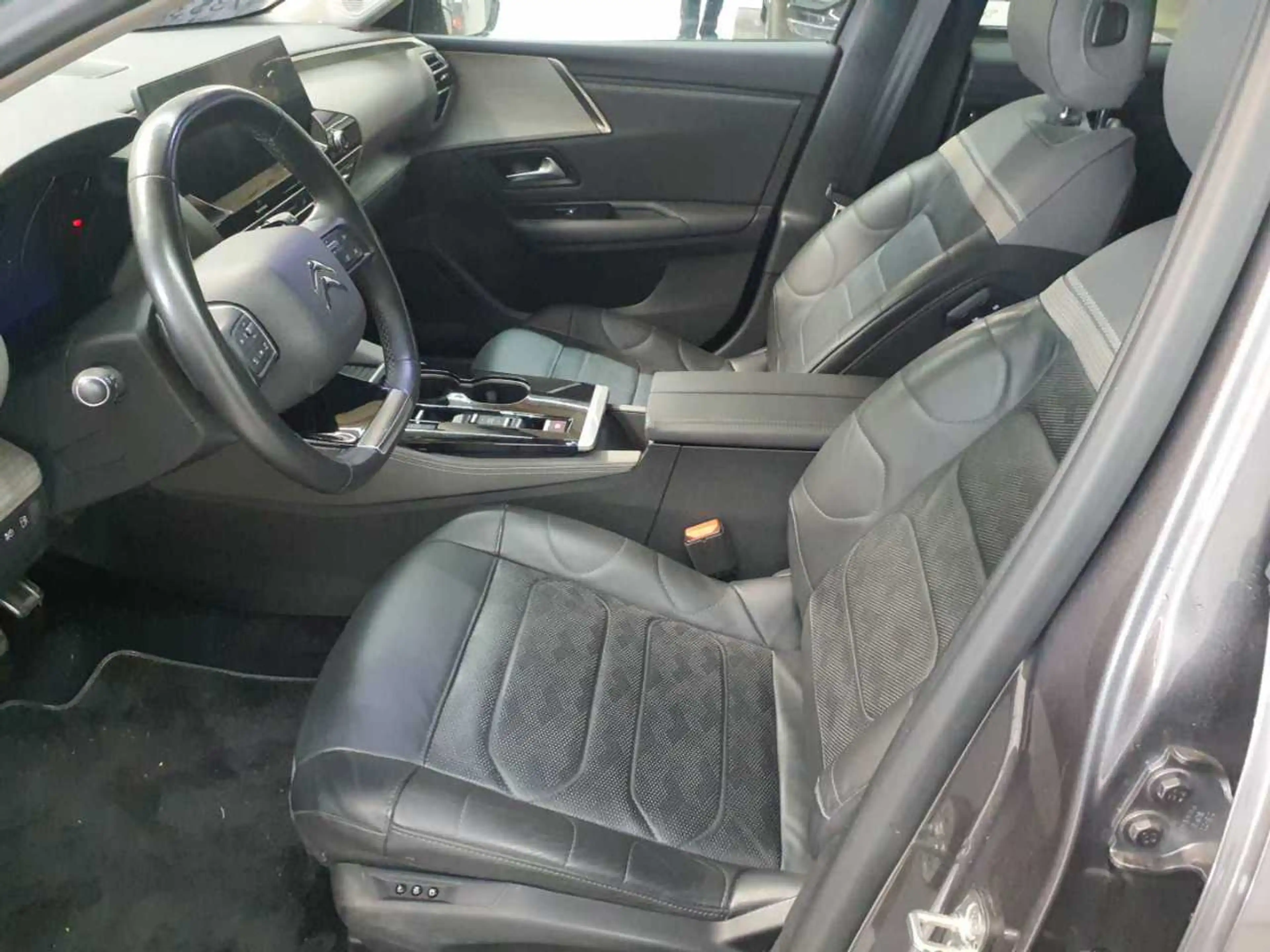 Citroen C5 C5 X Hybrid 225 e-EAT8 SHINE PACK Leder — photo 7