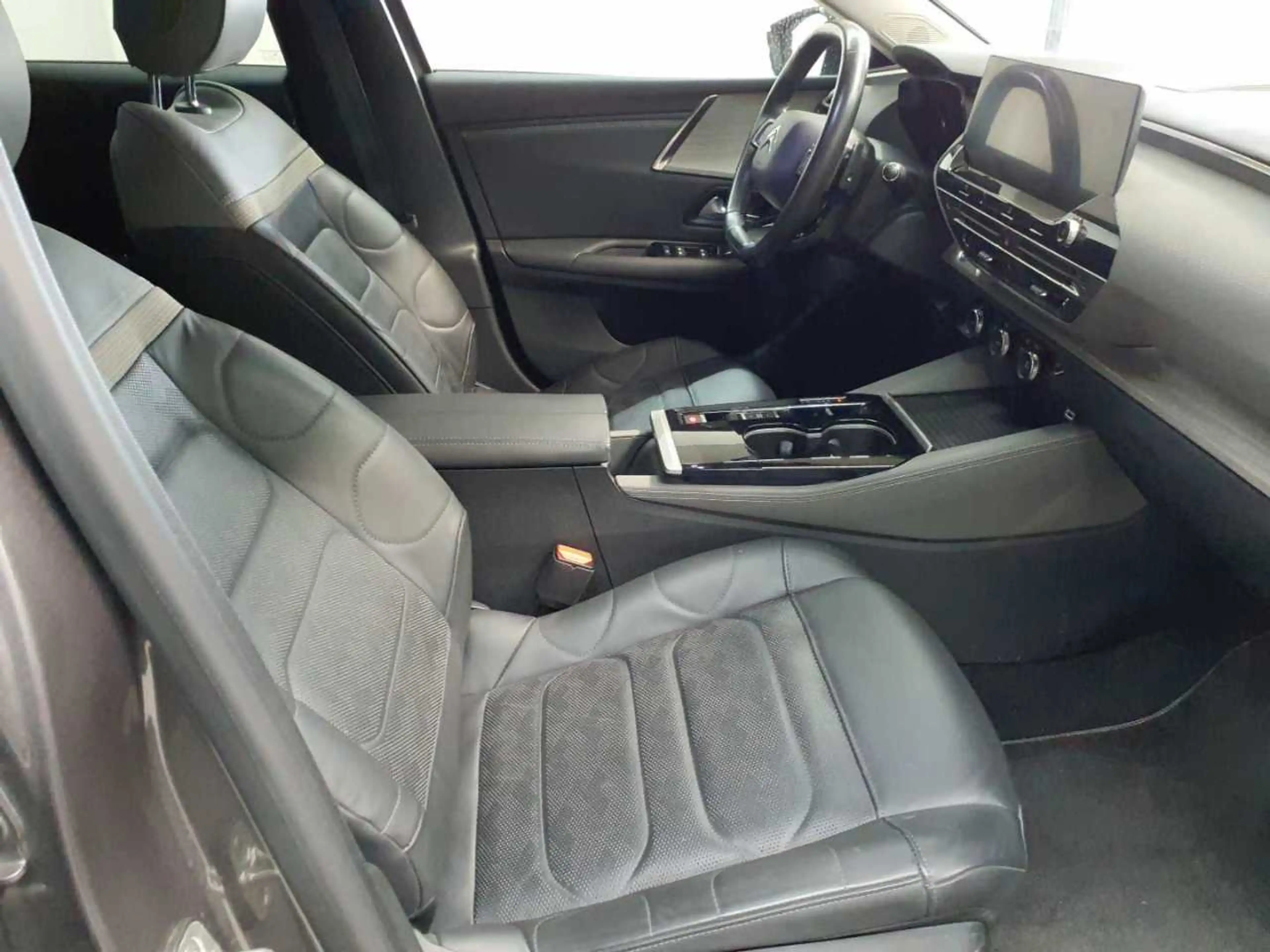 Citroen C5 C5 X Hybrid 225 e-EAT8 SHINE PACK Leder — photo 8