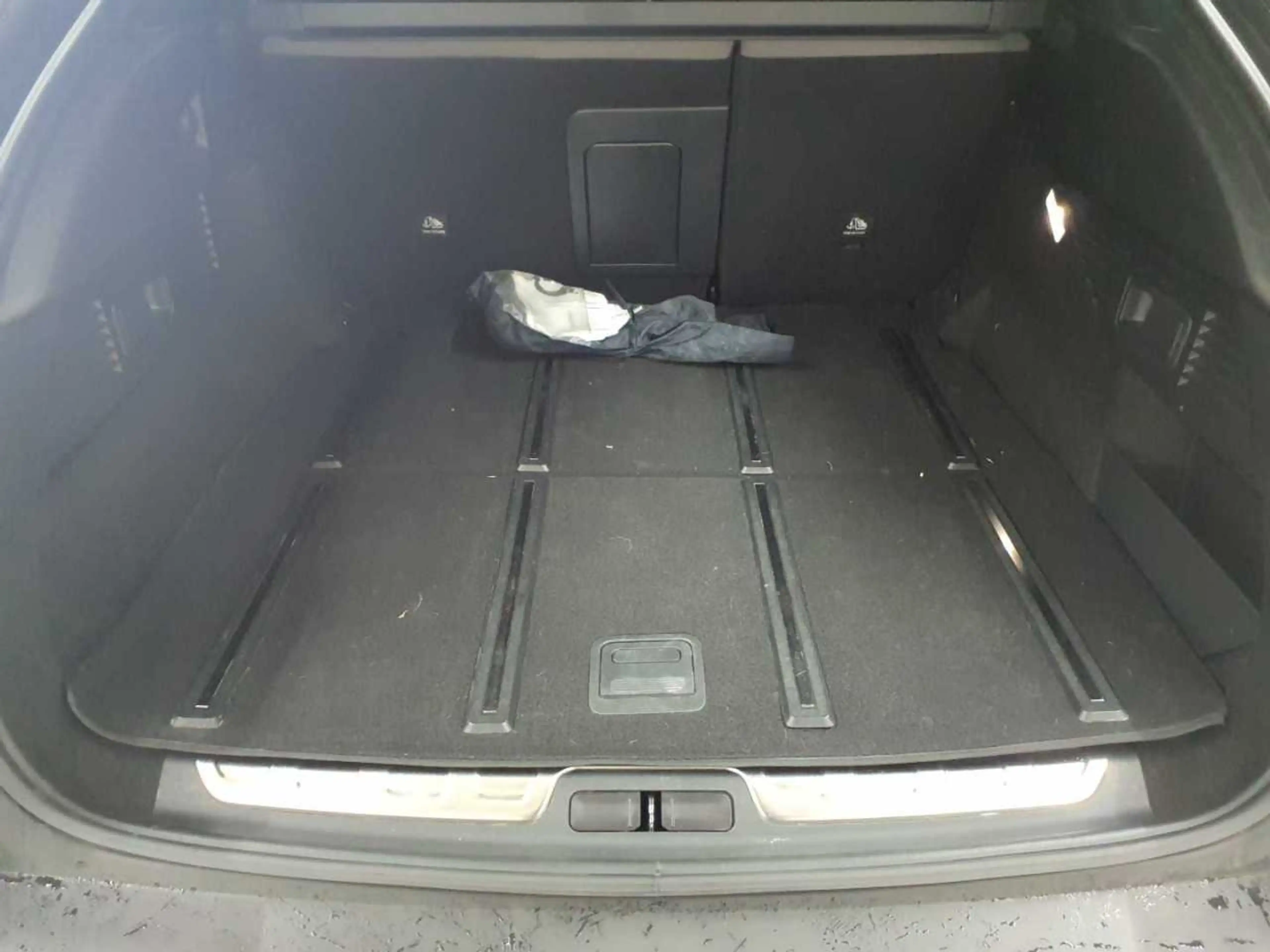 Citroen C5 C5 X Hybrid 225 e-EAT8 SHINE PACK Leder — photo 16