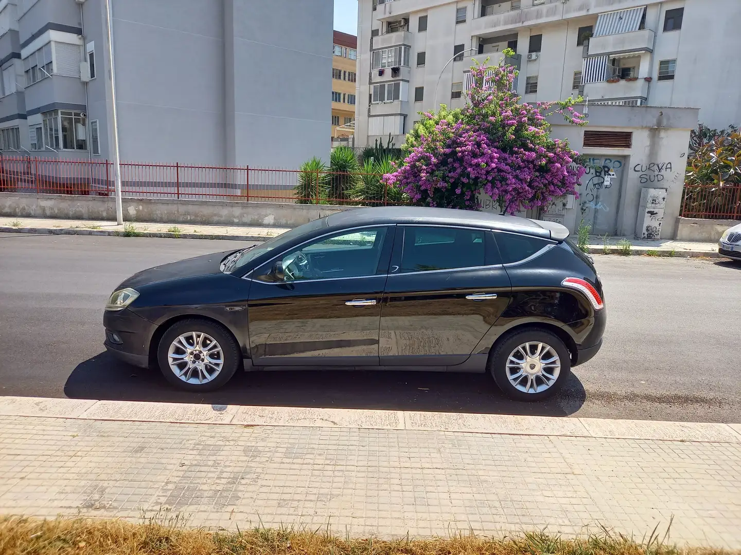 Lancia Delta Delta III 2008 1.6 mjt Platino 120cv dpf Noir - 2