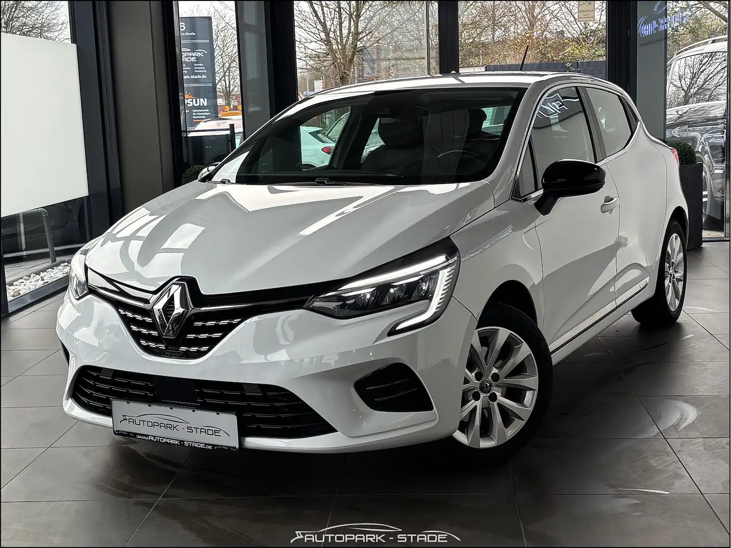 Renault Clio 1.4 TCe Intens Aut. LED Carplay Temp. Assis Weiß - 2