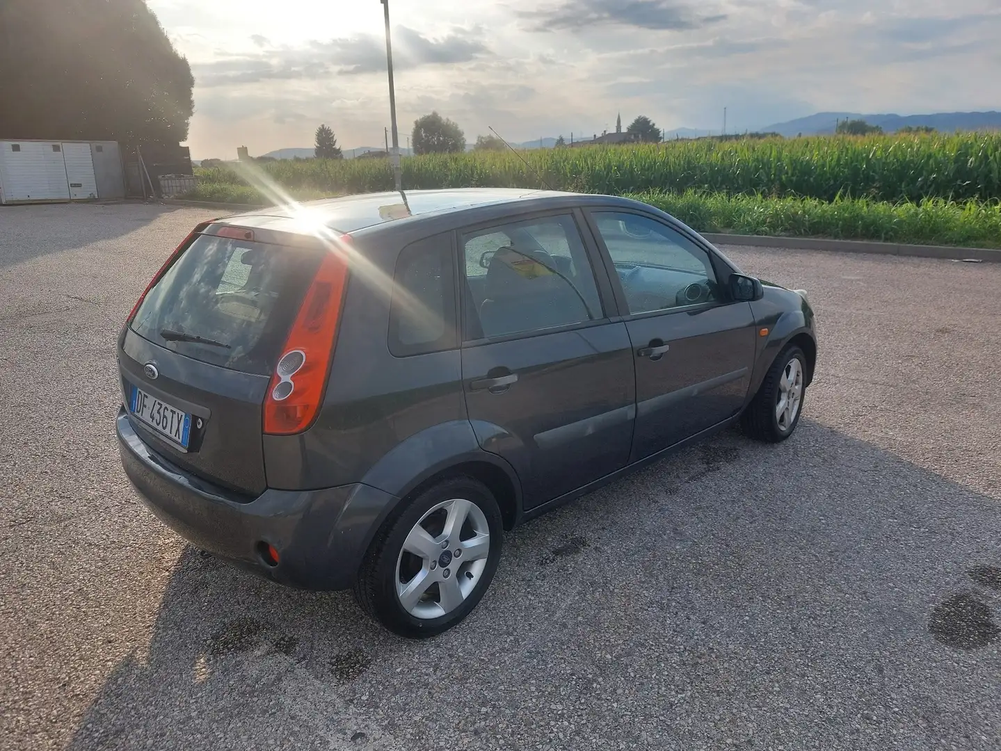 Ford Fiesta 5p 1.2 16v Tecno Grey - 2