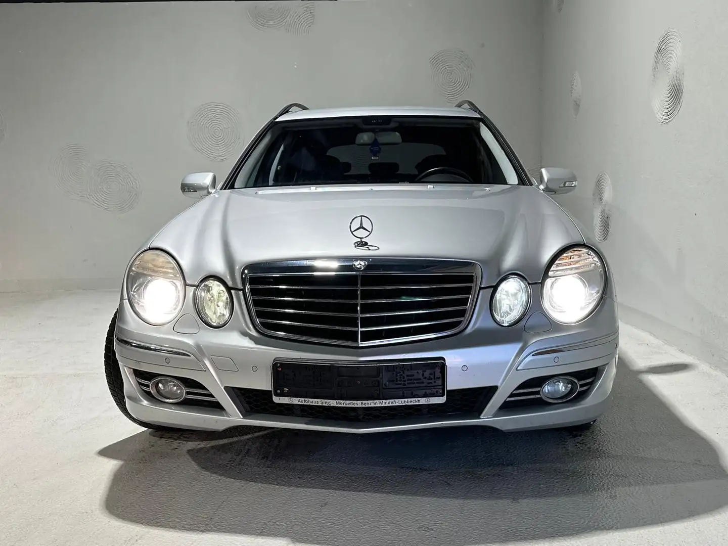 Mercedes-Benz E 280 T CDI*Luftfed.*Tempomat*Xenon Silber - 2