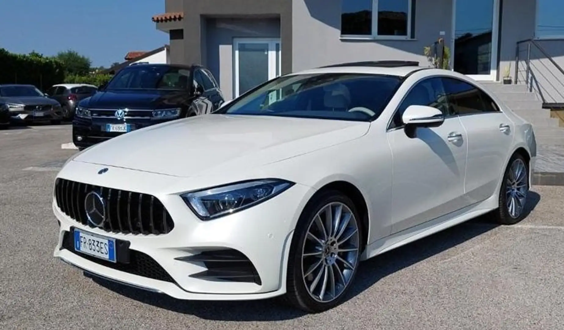 Mercedes-Benz CLS 350 Coupe d Premium Plus 4matic auto White - 1