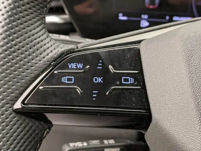 Audi Q5 view 14