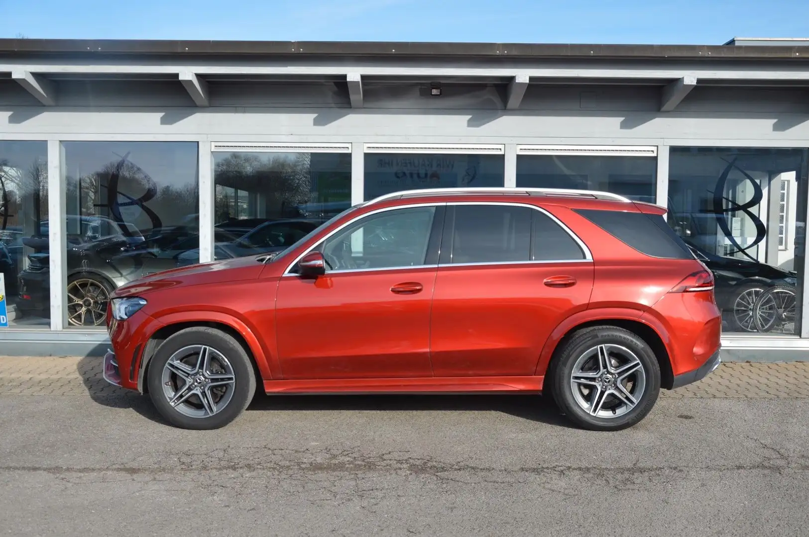 Mercedes-Benz GLE 400 d 4M AMG*EXCLUSIVE*DISTRO*HUD*360*BURM* Rouge - 2