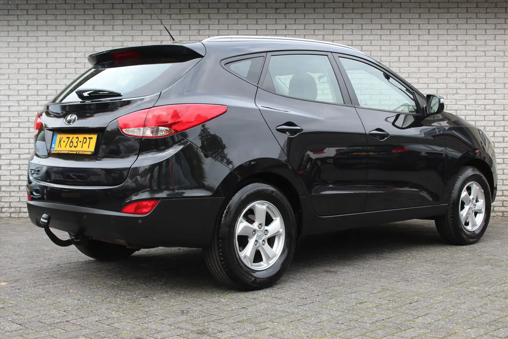 Hyundai iX35 2.0i i-Catcher | Trekhaak | Stoelverwarming | PDC Zwart - 2