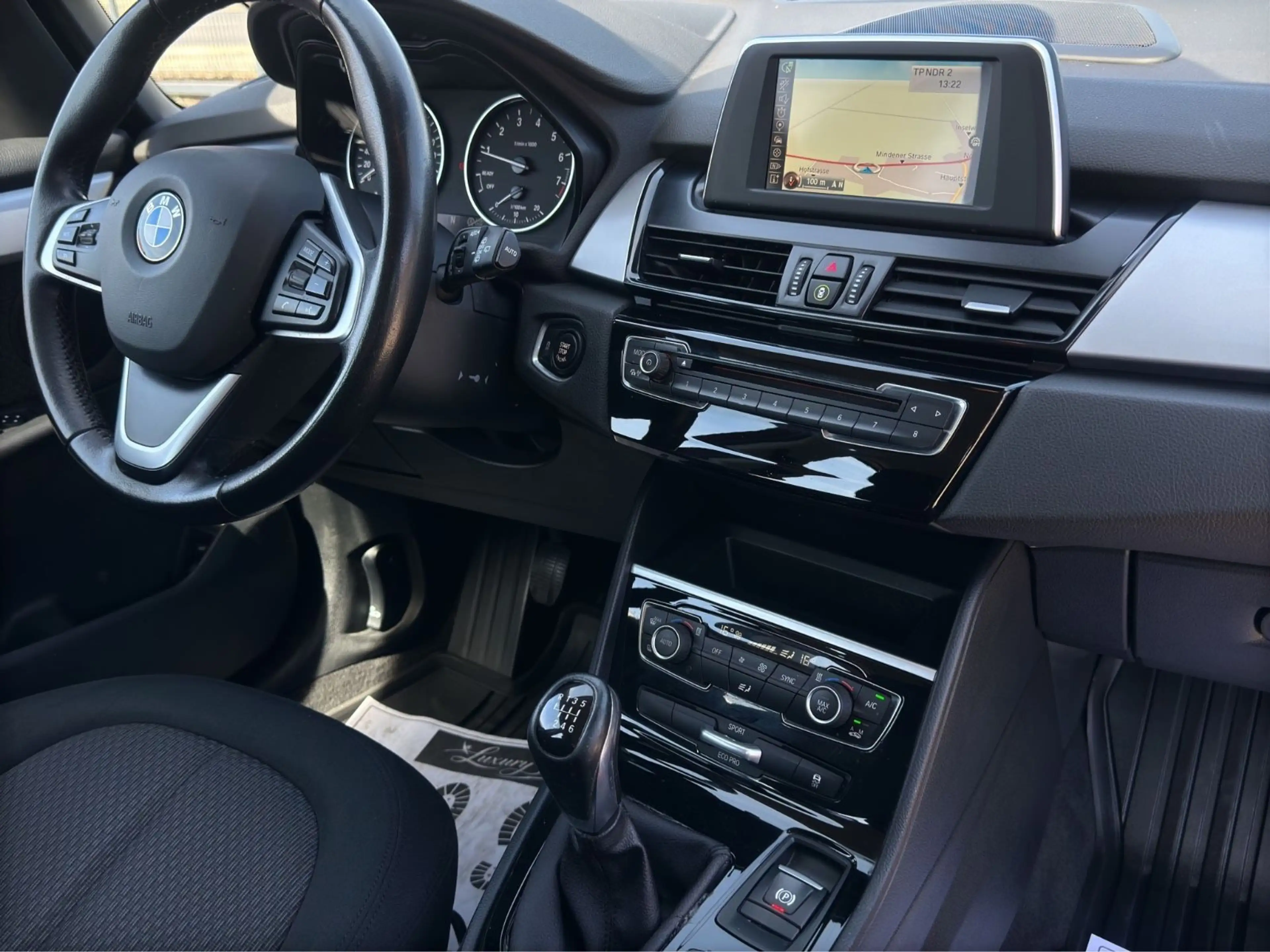 BMW 220 2 Gran Tourer 7-Sitzer Navi Garantie 1.Hand — photo 13
