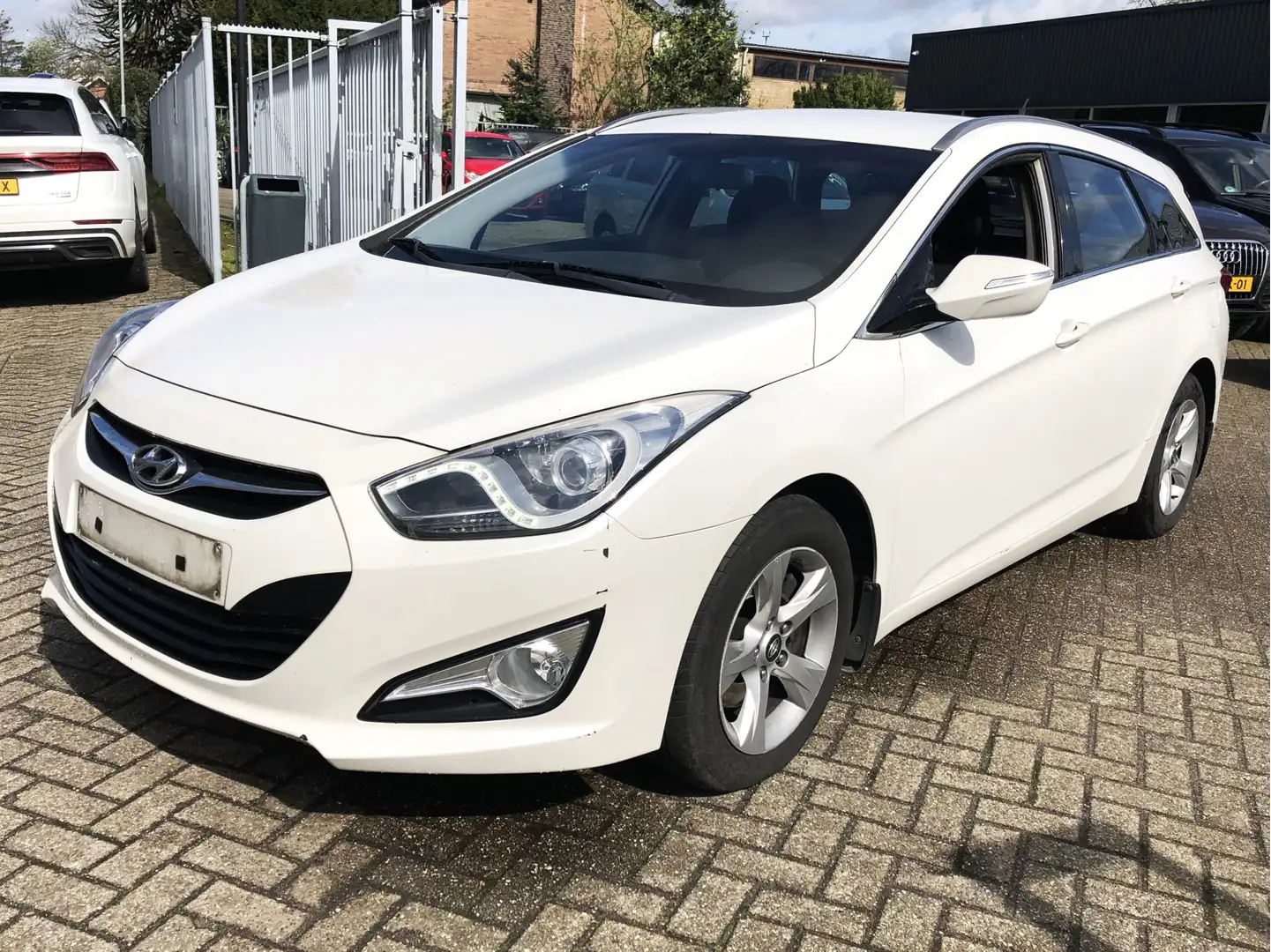 Hyundai i40 Wagon 1.7 CRDi Blue Business Edition Climate/Lmv/ Biały - 2