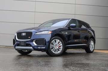 LOW KMS | AWD | RELIABLE
