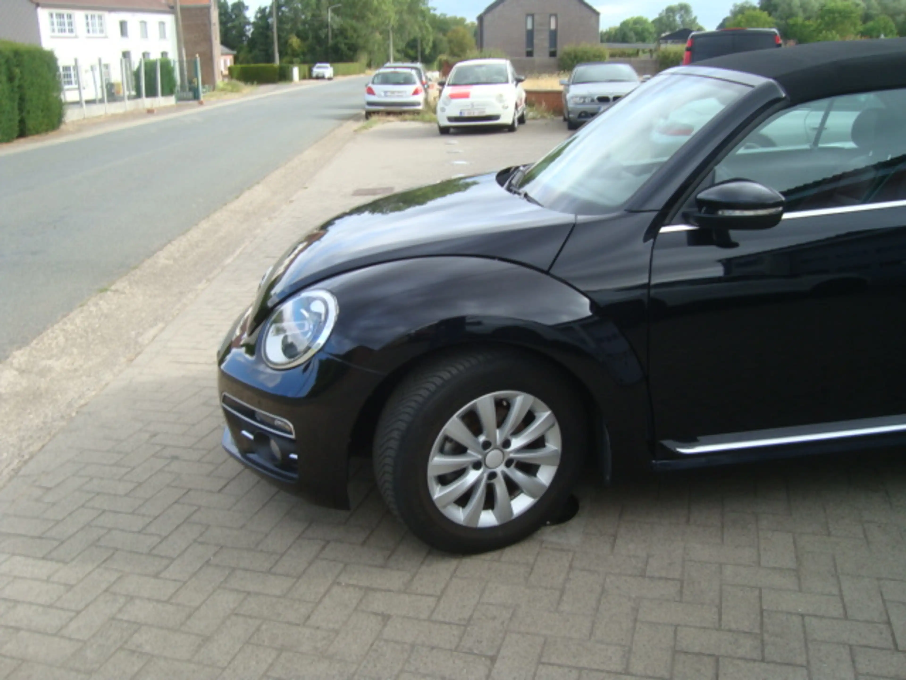 Volkswagen Beetle Beetle Cabriolet 1.2 TSI Design BMT DSG — photo 2