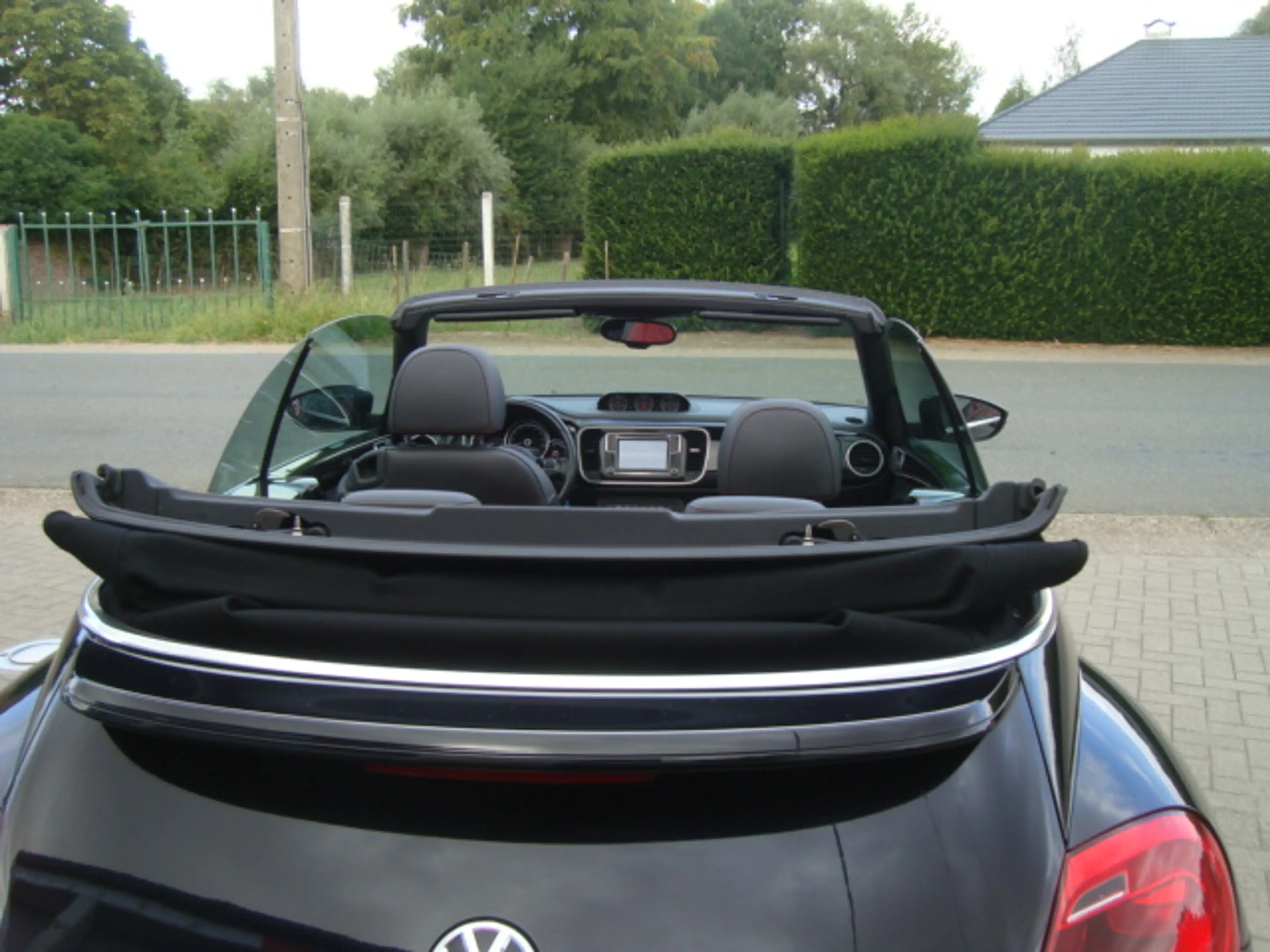 Volkswagen Beetle Beetle Cabriolet 1.2 TSI Design BMT DSG — photo 6