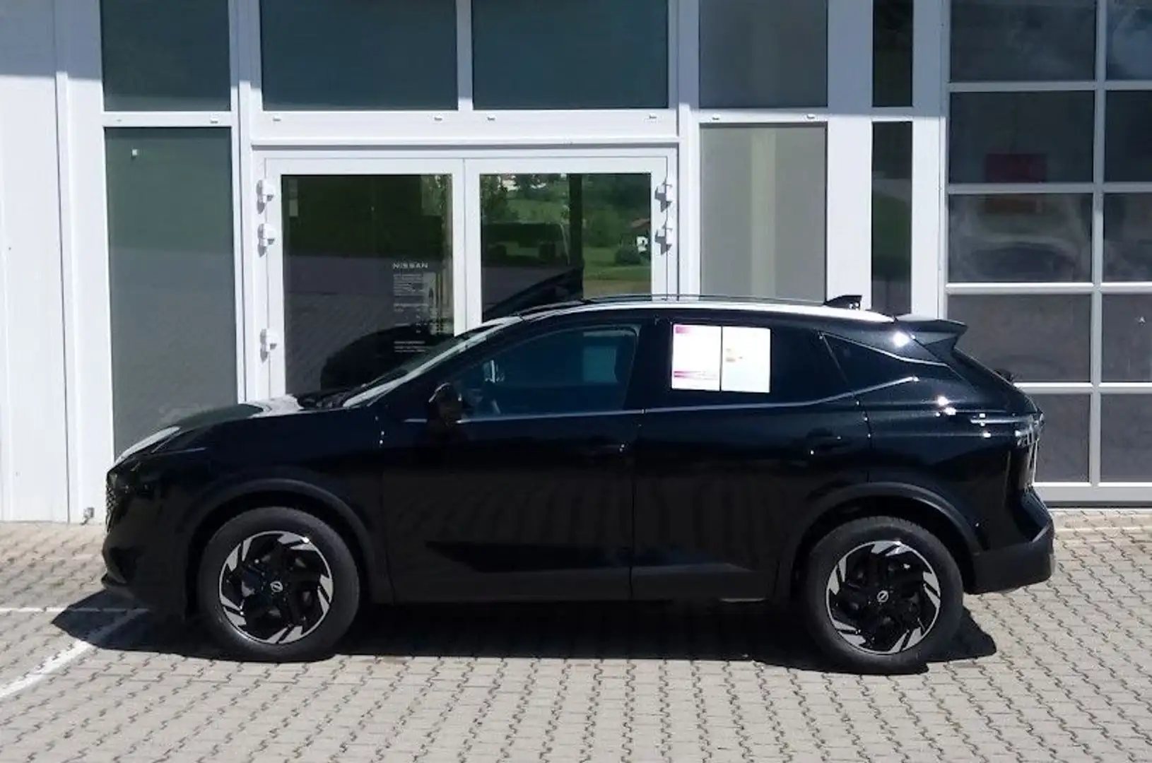 Nissan Qashqai 1.3DIG-T MHEV AT N-Conn.*HeadUp Display* Schwarz - 1