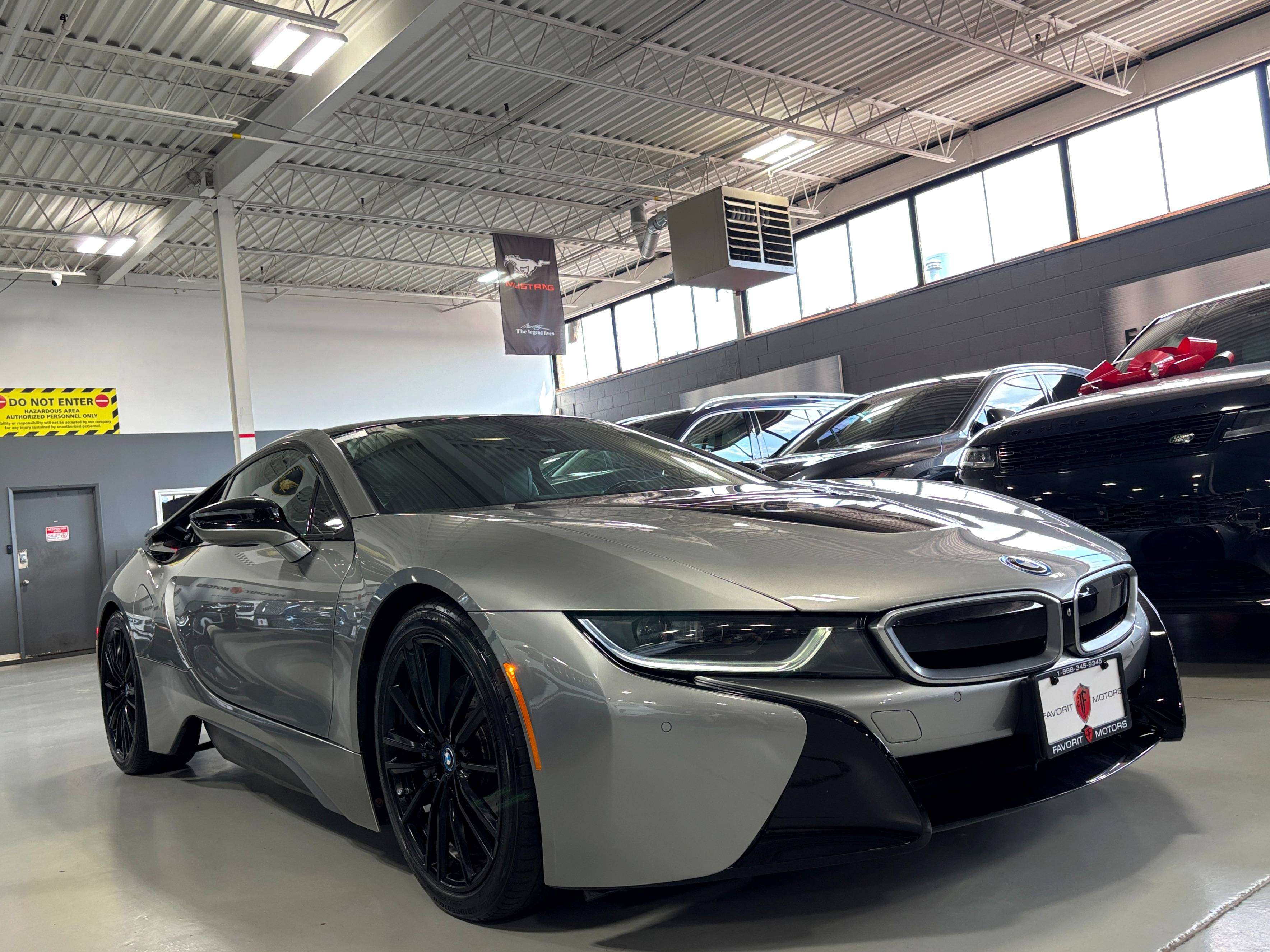 2019 BMW i8 eDRIVE|HUD|AMBIENT|BUTTERFLYDOORS|CARBONMONOCOQUE| — photo 1