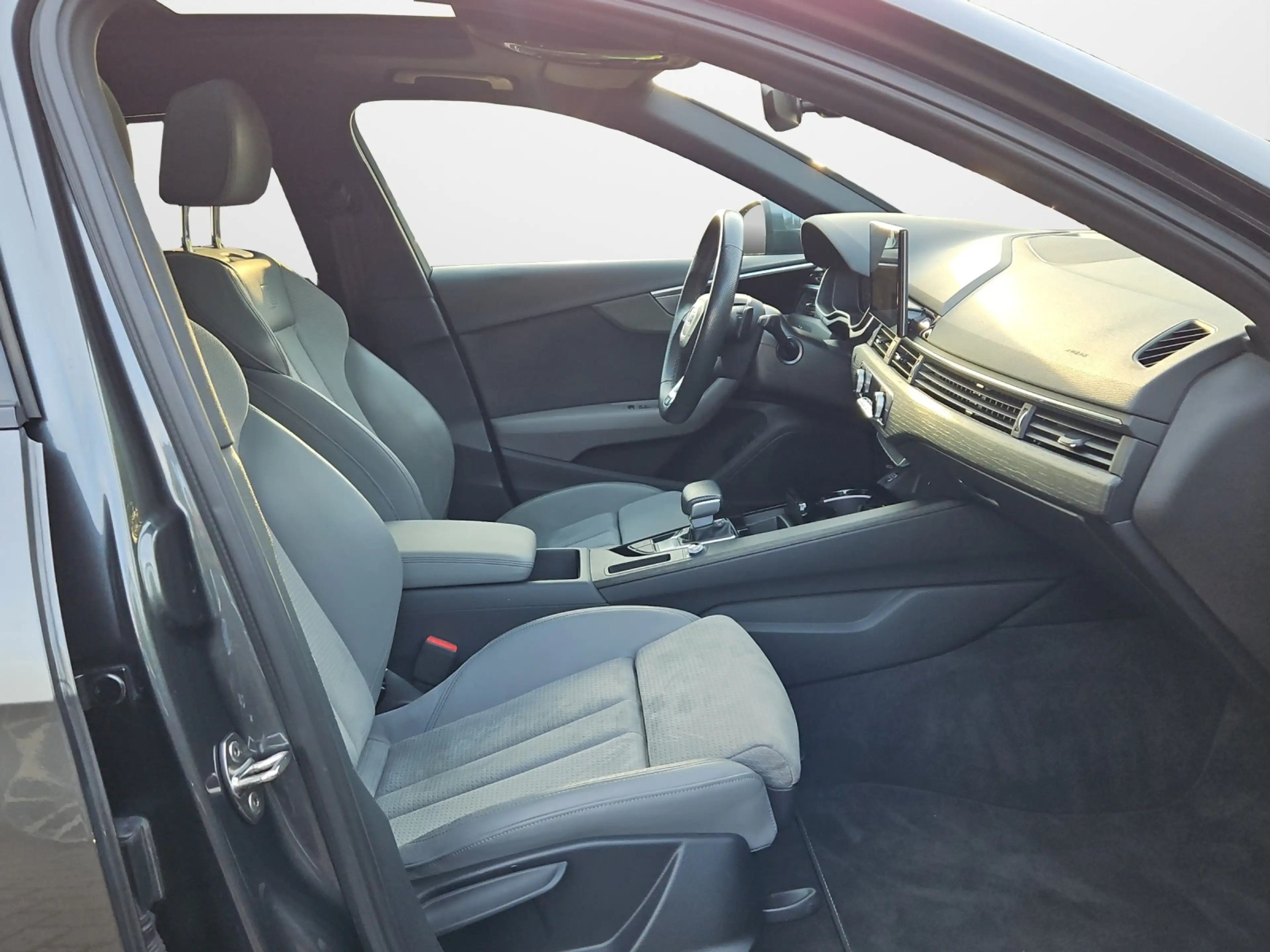 Audi A4 Avant 40 TDI S tronic advanced S-line NaviPlus ... — photo 13