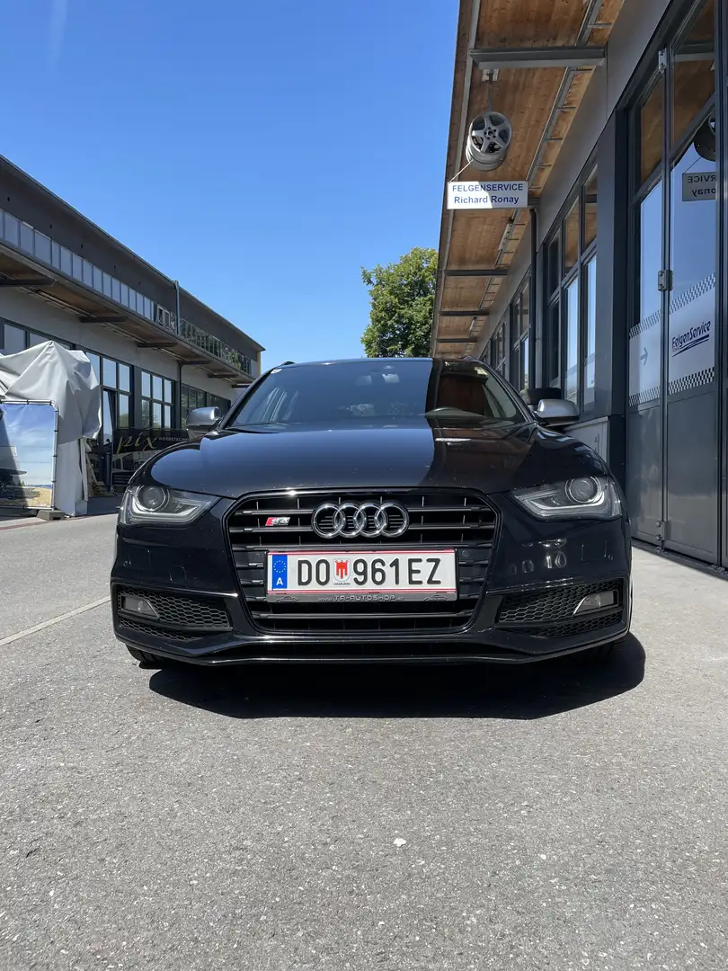 Audi S4 Avant S tronic - 1