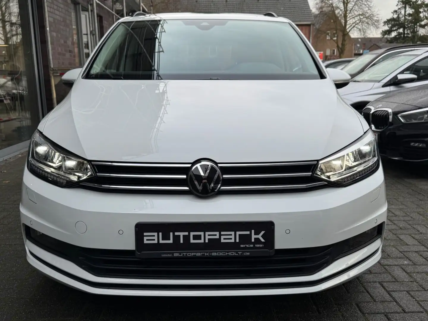 Volkswagen Touran Business PANO STDHZ EASYOPEN RFK ACC AHK Weiß - 2