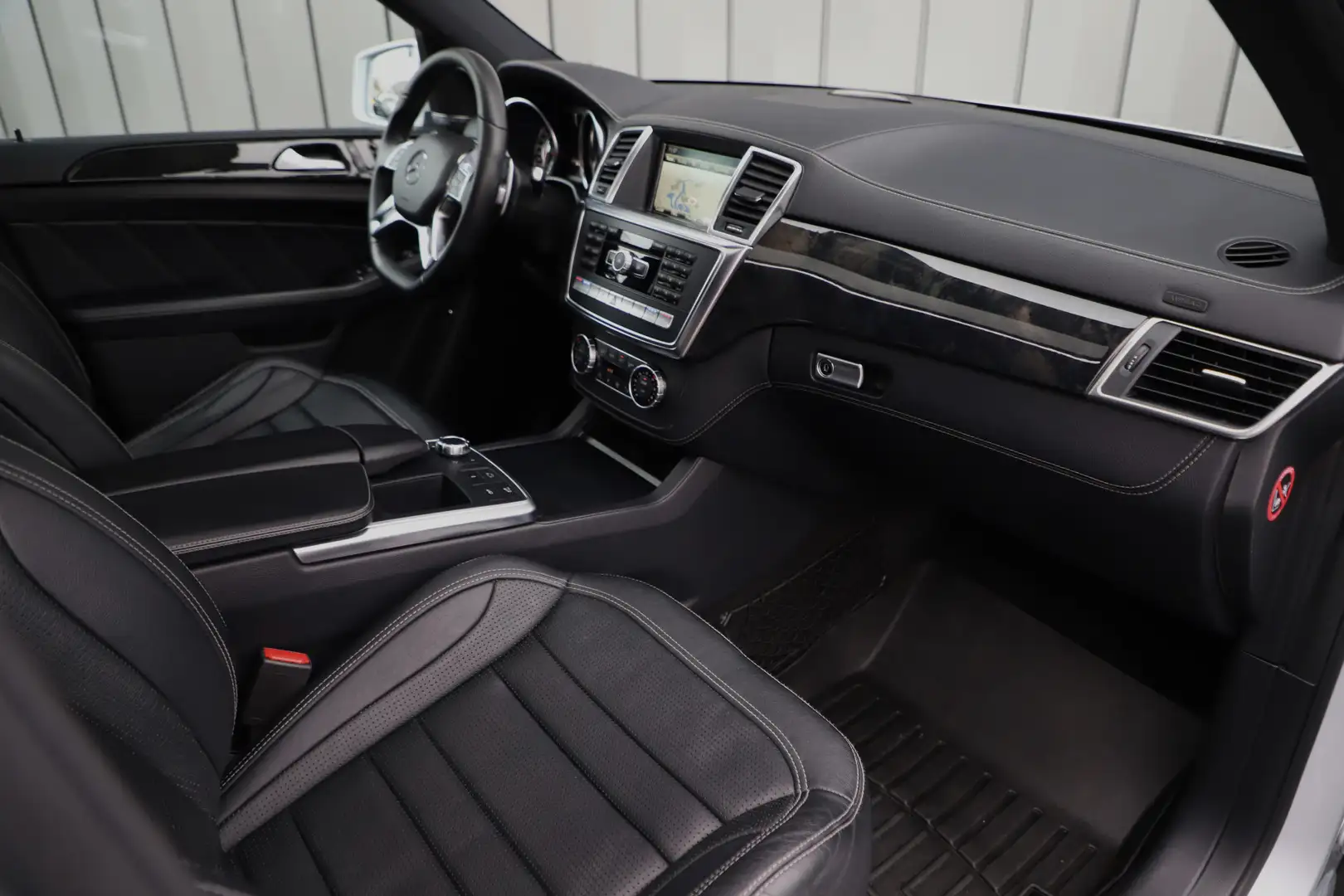 Mercedes-Benz ML 63 AMG M-klasse | 525PK | Luchtvering | Schuifdak | Keyle Gris - 2